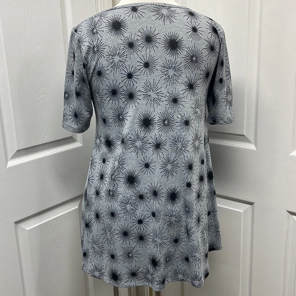 LuLaRoe pit side